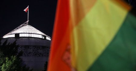Ks. prof. Kobyliński o ustawie "Stop LGBT": "Bardzo często kłócimy się, tak naprawdę nie wiedząc, o co się spieramy"