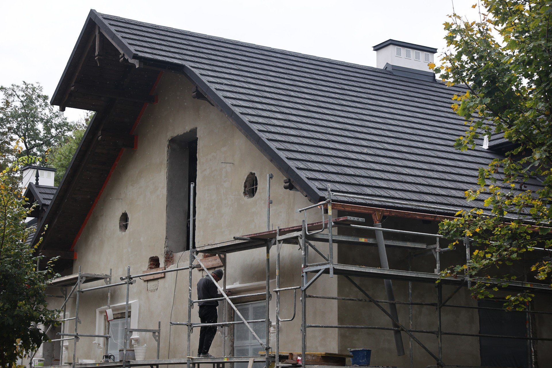W Modrzejówce trwają jeszcze prace remontowe, trwają też rozmowy nad jej przyszłością