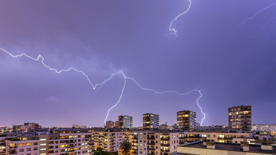 Pogoda na środę. IMGW alarmuje: burze nie odpuszczą