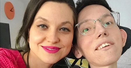 Tworzy związek z osobą z niepełnosprawnością. Wokalistka szczerze o codziennym życiu pary