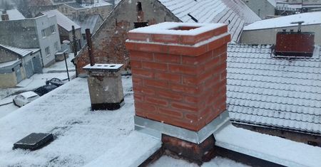 Nowy dach na budynku  mieszkalnym przy ulicy Ślusarskiej