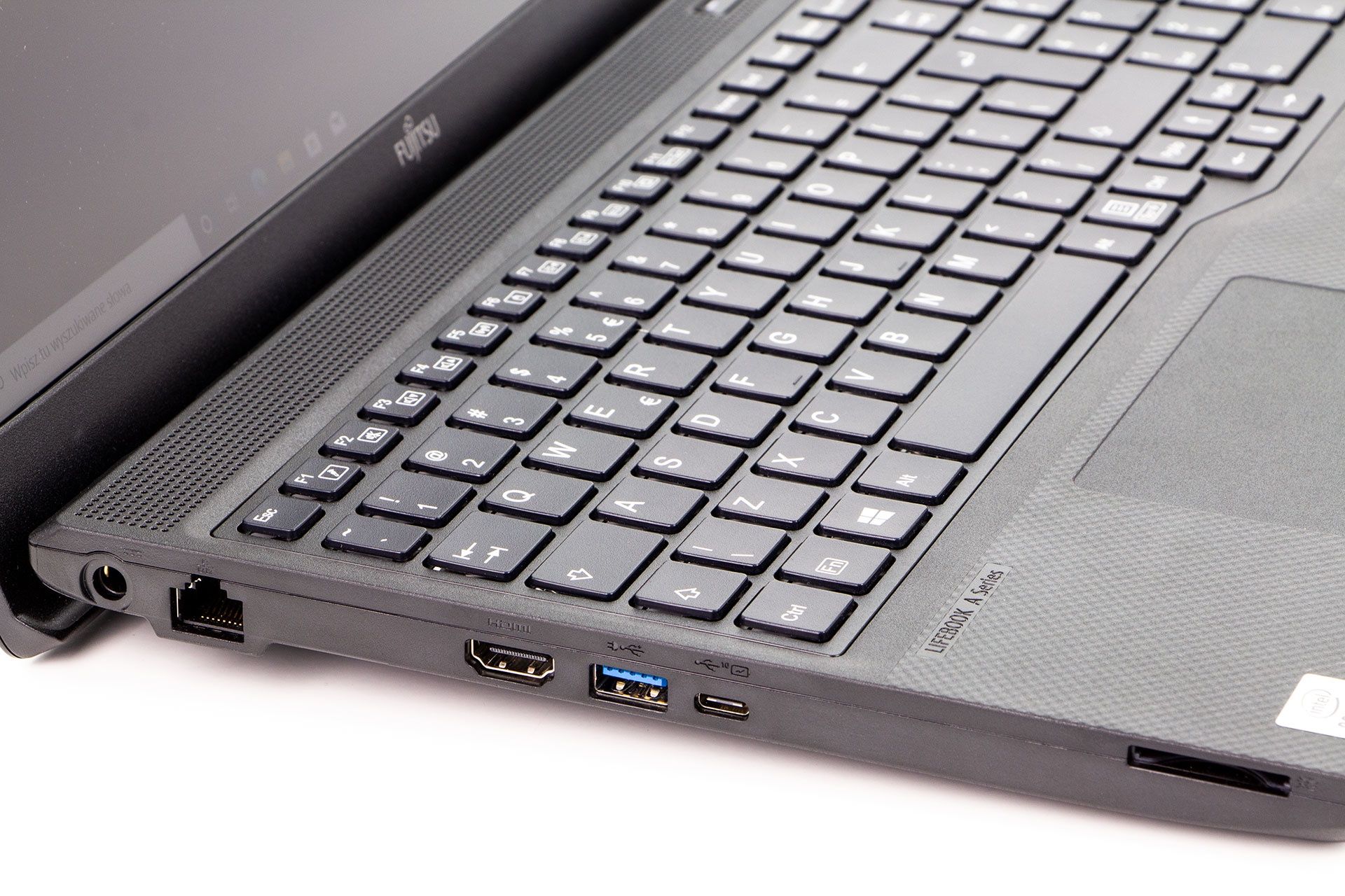 Fujitsu Lifebook A3510 - z lewej