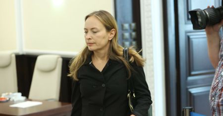 "Z chirurgiczną precyzją". Minister wyjaśnia swój wpis ws. kredytu 0 proc.