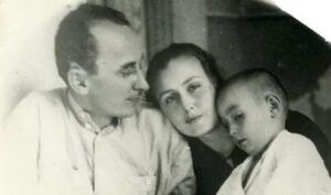 Ławientij Beriaz z żoną Niną i synem Sergo