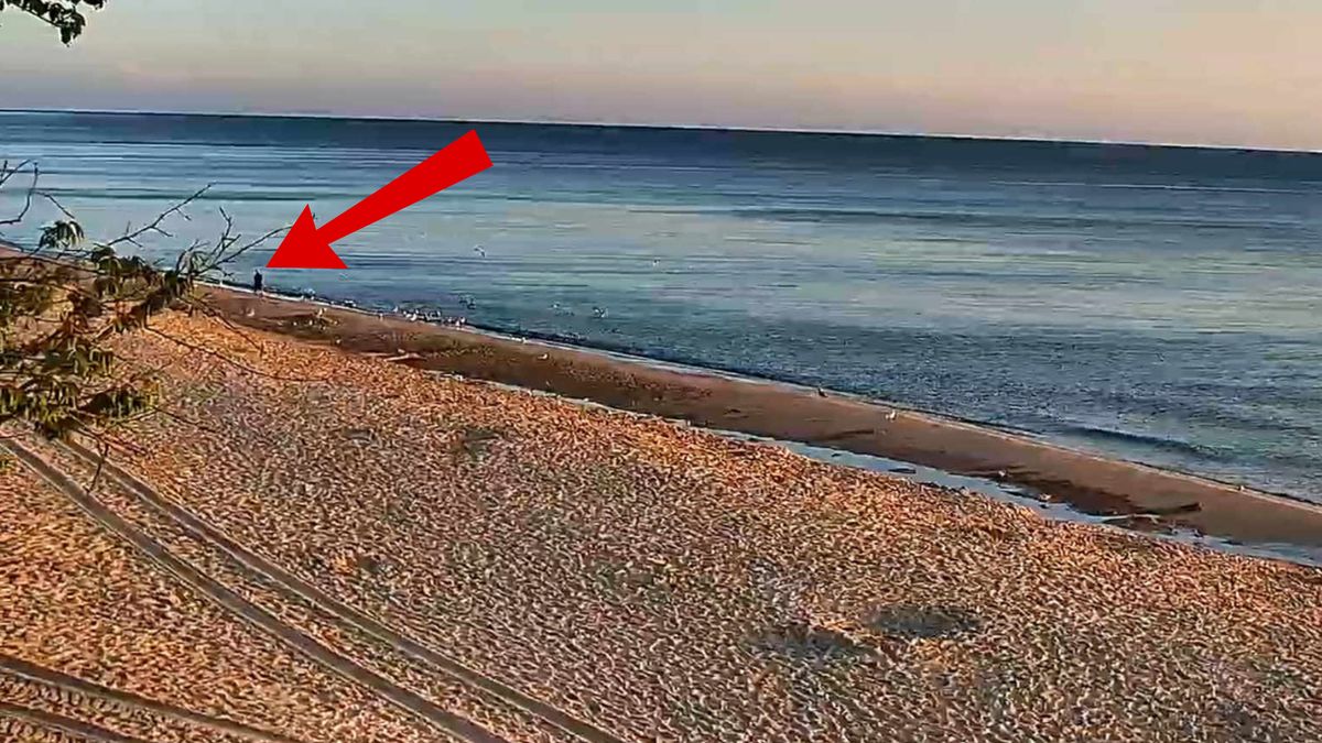 Ujęcie z godz. 5:40, plaża w Chłapowie.