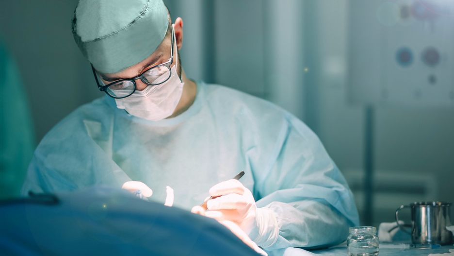 lekarz, chirurg, szpital, służba zdrowia, operacja