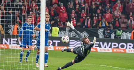 Cisza w sektorze gości i porażka Lecha. Kolejorz przegrał z Widzewem Łódź 1:2