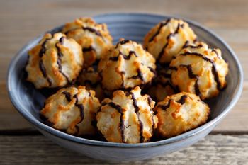 Takie kokosanki ciocia robiła w PRL-u. Za dzieciaka nie mogłam się od nich oderwać