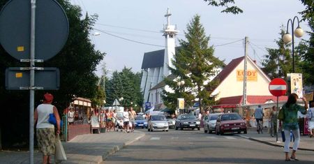 Koronawirus w Polsce. Rewal. 50 turystów ośrodka wczasowego objętych kwarantanną