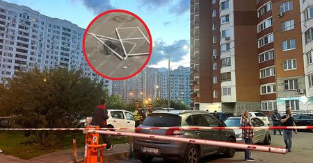 Atak dronów na Moskwę. Szyby wylądowały na chodniku