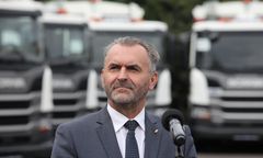 Był w areszcie. Wiadomo, ile Karpiński zarobił w Brukseli