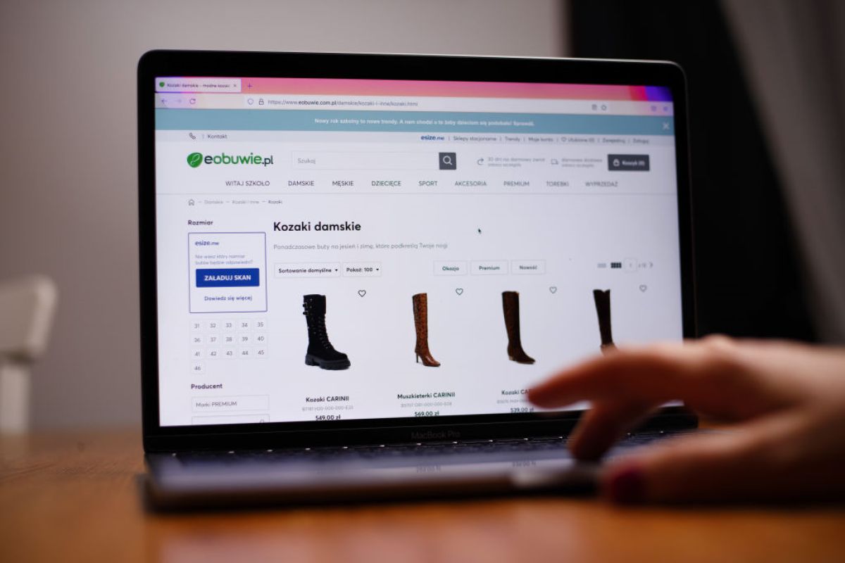 Wyprzedaż w Eobuwie.pl. Extra -20 proc. w aplikacji, ale trzeba się pospieszyć
