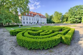Nieborów: Perła na mapie województwa łódzkiego. Barokowy pałac