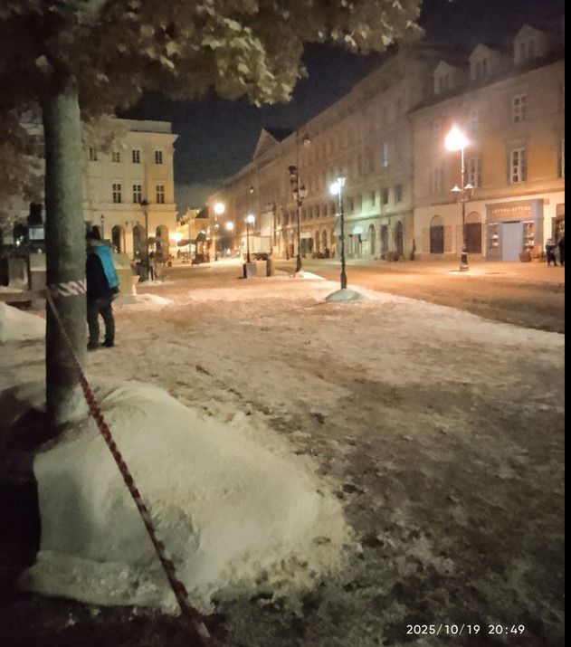 Śnieg na planie "Lalki"