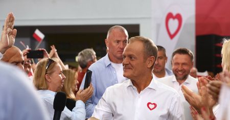 Tusk w Płocku. "Gdzie ja mogę diesla zatankować?"