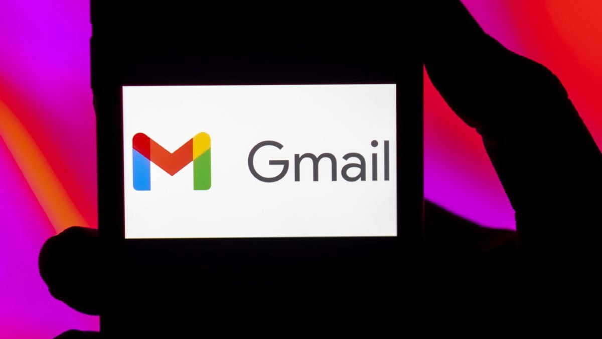 INDIA - 2024/01/03: In this photo illustration, the Gmail logo is seen displayed on a mobile phone screen. (Photo Illustration by Idrees Abbas/SOPA Images/LightRocket via Getty Images)