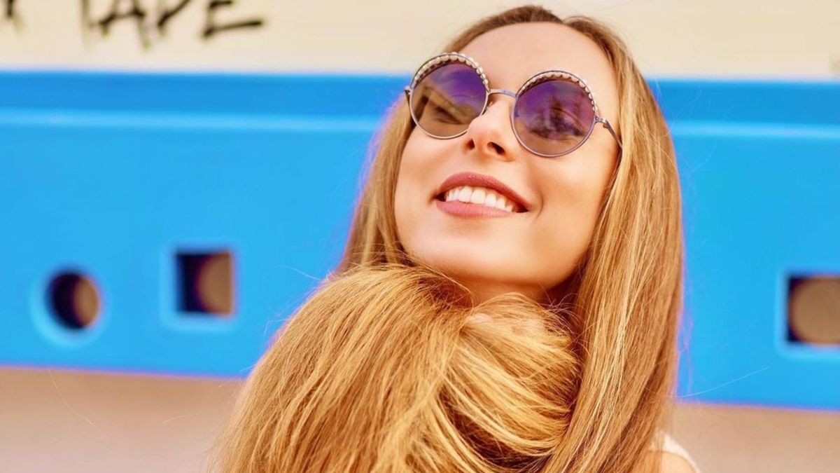 Kateryna dumnie prezentuje swoje włosy