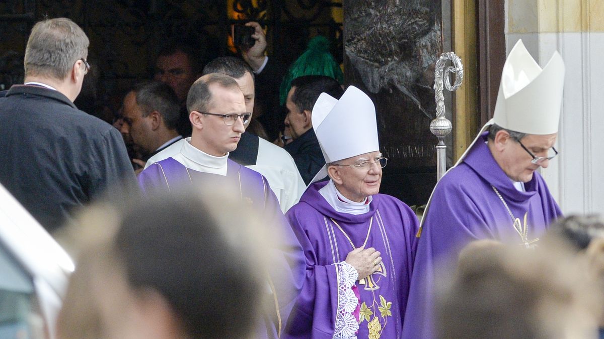 Arcybiskup Marek Jędraszewski nie ma dobrego zdania na temat zwolenników zamykania kościołów w okresie wielkanocnym