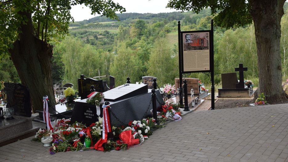Tak wygląda grób Michała Drzymały po renowacji
