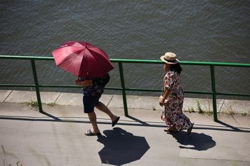 Prognoza pogody na weekend. Upały, na razie tylko na zdjęciach