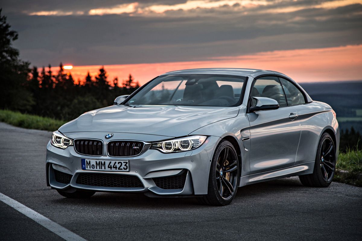 Ogromna galeria zdjęć z kabrioletem BMW M4 116