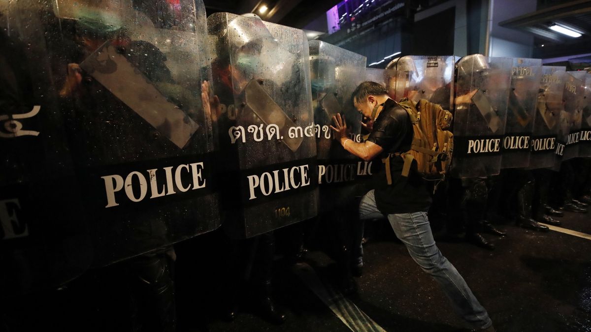 W Tajlandii trwają protesty przeciwko władzy