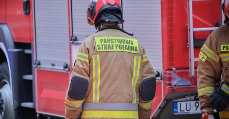 Pożar w galerii handlowej, gdy ta była zamknięta. Zalana część korytarza i lokal, w którym pojawił się ogień