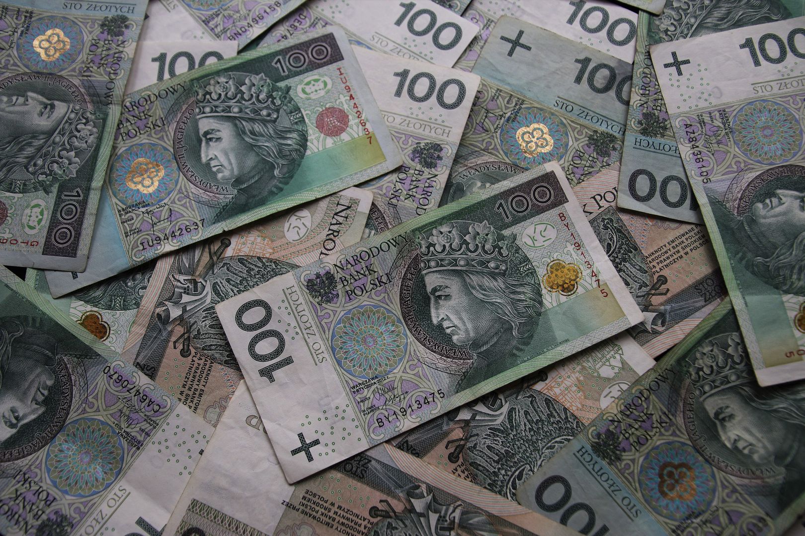 Polacy chcą podwyżek, choć niewygórowanych
