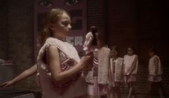 GoldieBox walczy ze stereotypem Barbie w reklamie à la „1984” Apple’a (wiedeo)