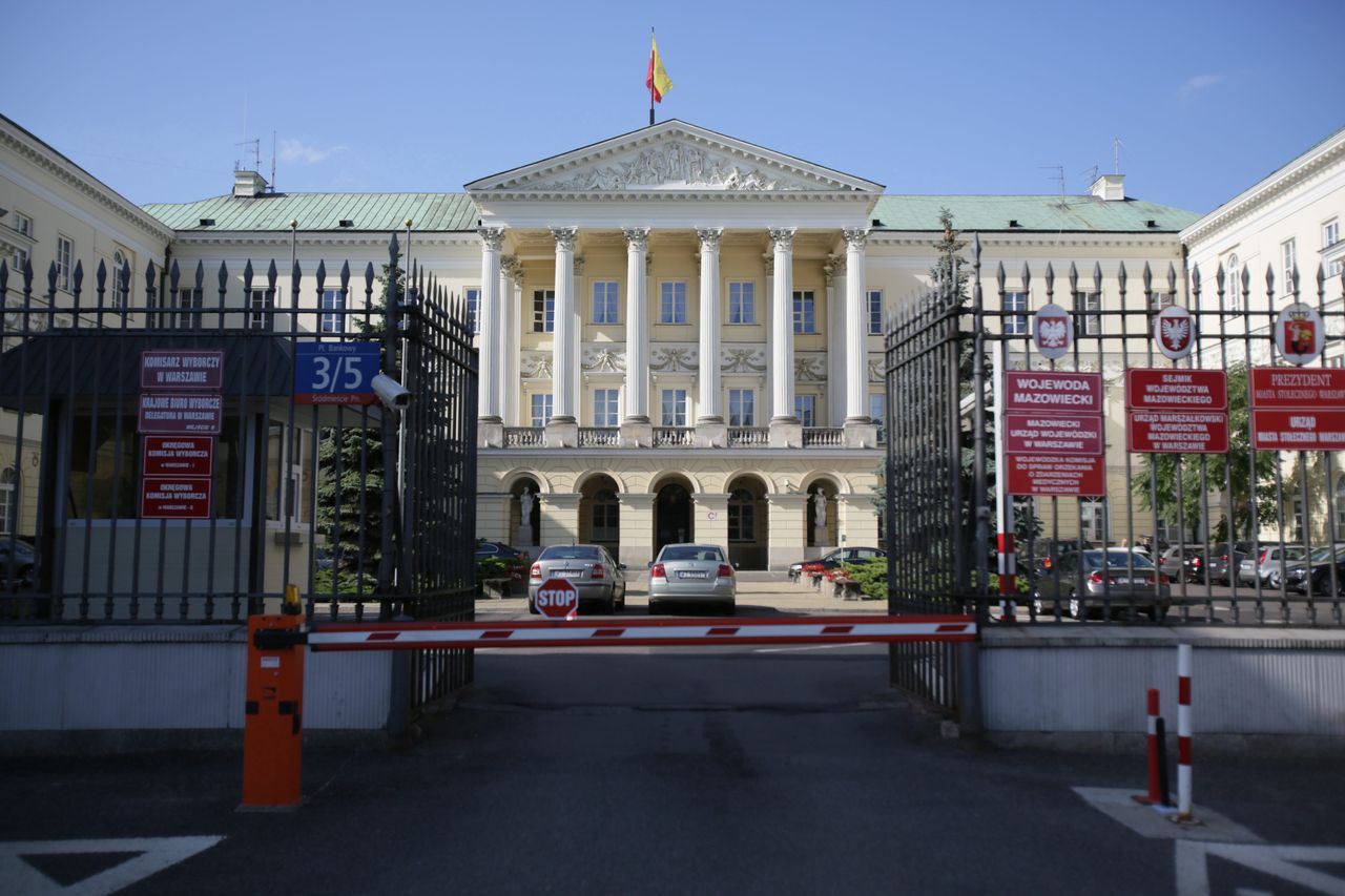 Warszawa. Przedłużone płatności podatku od nieruchomości dla firm