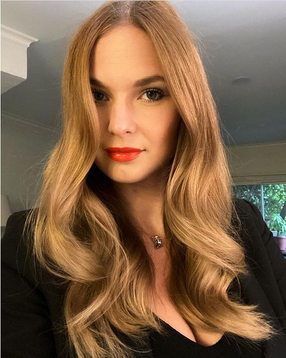 Żona Piotra Adamczyka pozowała na premierze z Bradem Pittem i Margot Robbie