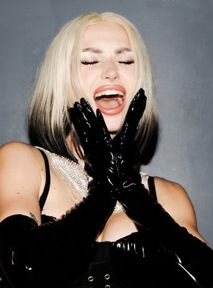 Oświadczyny na koncercie Wersow. Geje wiwatują