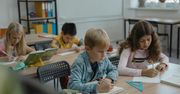Pierwsza klasa coraz bliżej. Jak zapisać dziecko do szkoły i nie pogubić się w formalnościach? Rusza rekrutacja w Poznaniu