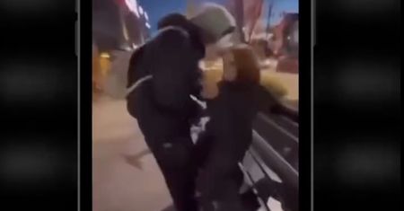 Bulwersujące wideo w sieci. Okradli dziecko