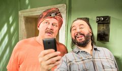 Emeryci, mieszkańcy wsi i osoby z wykształceniem podstawowym najchętniej oglądają Polsat