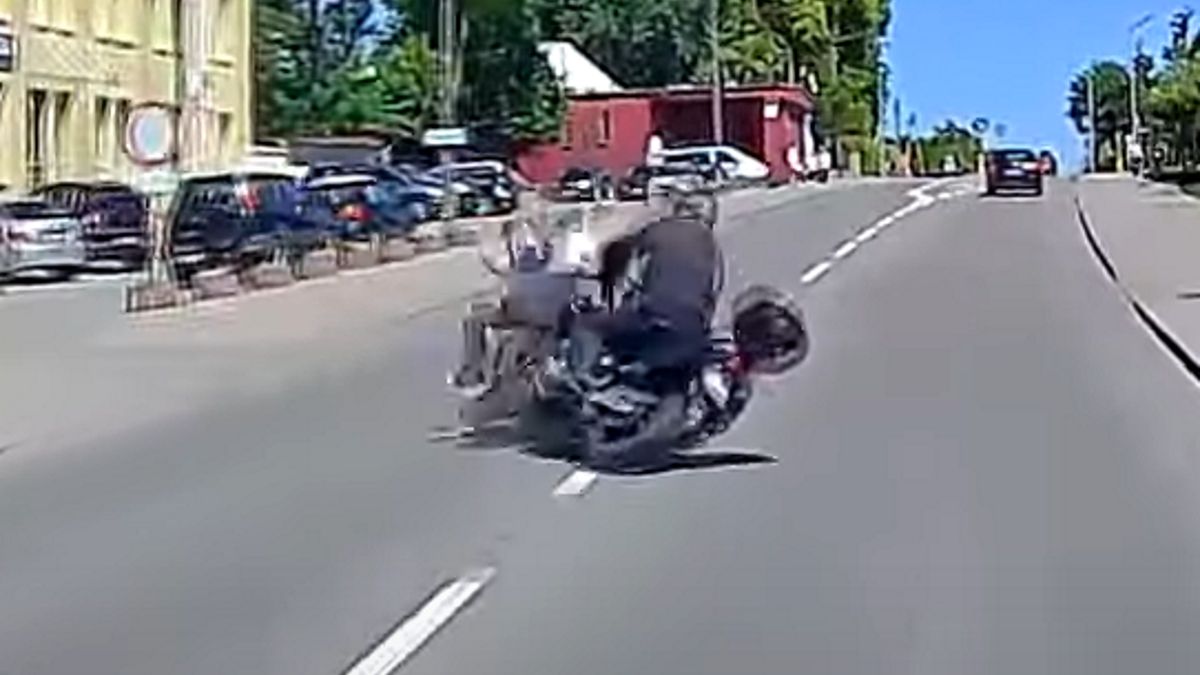 Skuter zderzył się z motocyklem