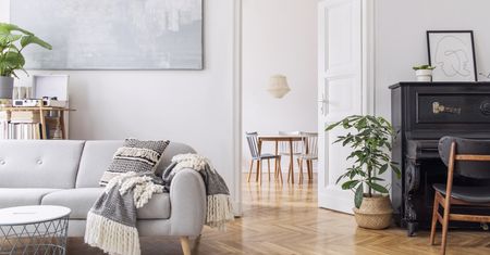 Jak udekorować salon w zgodzie z trendami? Zainspiruj się