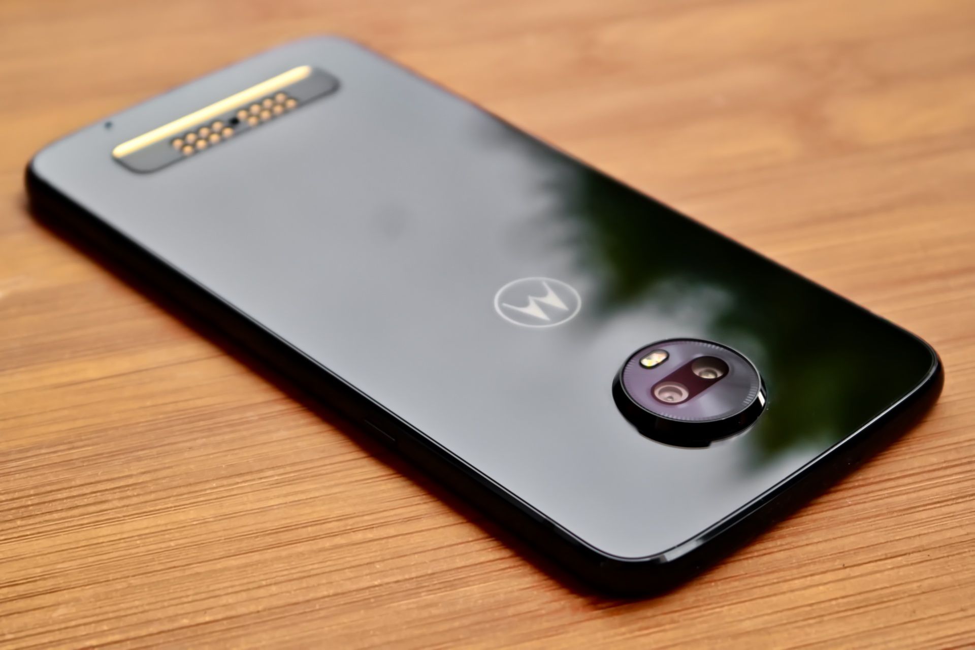 Motorola Moto Z3 Play - pierwsze wrażenia i zdjęcia z aparatu 2