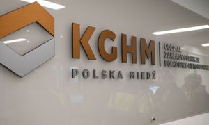 Czwartkowa sesja na GPW startuje pod kreską. KGHM liderem spadków