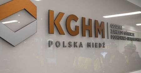 Czwartkowa sesja na GPW startuje pod kreską. KGHM liderem spadków