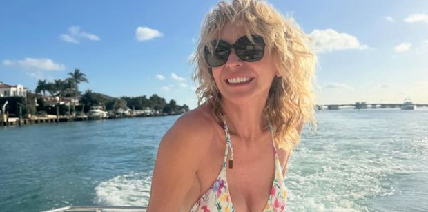 57-letnia Beata Ścibakówna SMAŻY SIĘ w bikini w Miami (ZDJĘCIA)