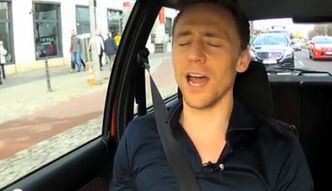 Loki śpiewa "Stand By Me"! Uroczy?