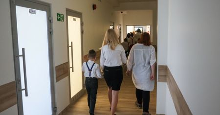 Absurd w szkołach. Nieobecność ucznia? Nauczyciele chcą zwolnienia od lekarza