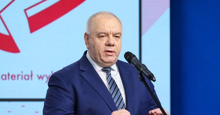 Sasin zabrał głos ws. Orlenu. Mówi o "pociąganiu do odpowiedzialności"