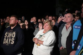 "Czysta zazdrość". Eskortowali biskupa. Parafianie zabrali głos