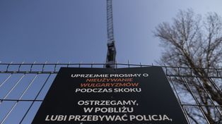 Kraków: Mieszkańcy mają uwagi do wieży bungee na Grzegórzkach. Interweniuje nadzór budowlany