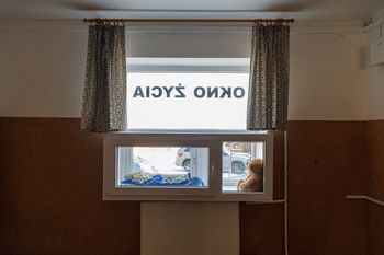 Katowice: W oknie życia znaleziono 2-letniego chłopca