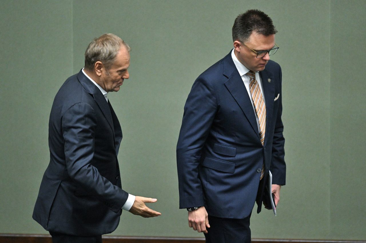 Napięte kulisy współpracy Tuska i Hołowni. Trudne relacje w koalicji