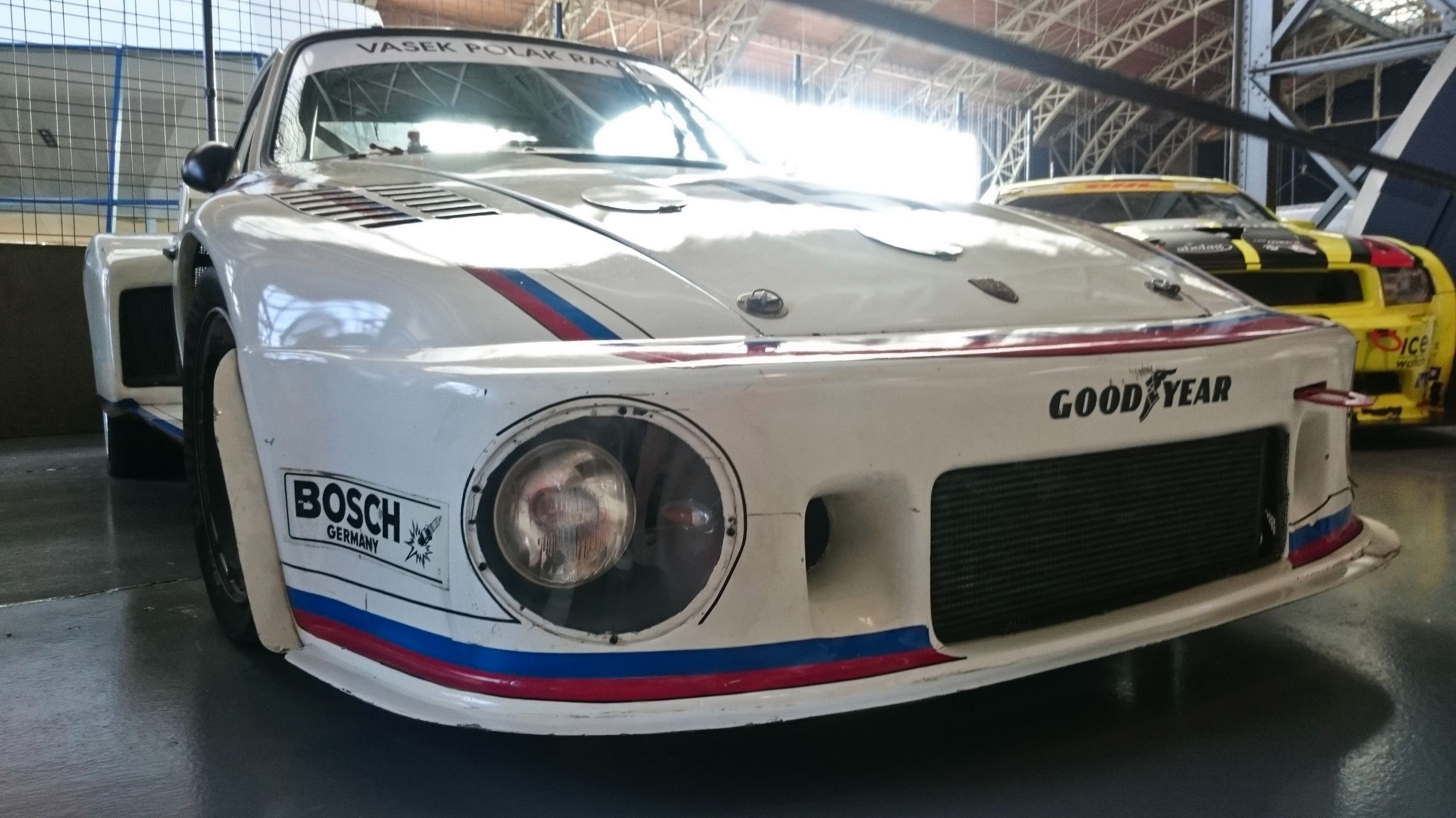 Porsche 935/5 Group 5 – Watkins Glen 1977 i jego charakterystyczne reflektory w zderzaku