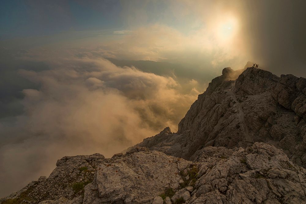 Rafał Żak opowiada historię samotności w surowych górskich krajobrazach 7